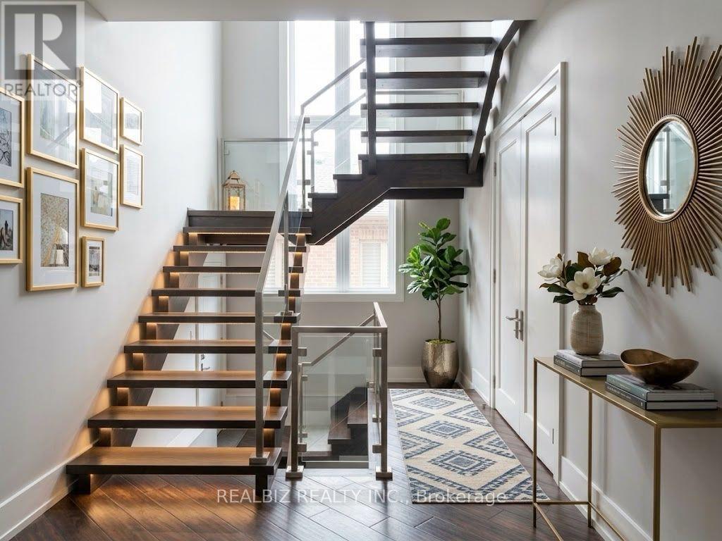 39 Hemford Crescent, Toronto, Ontario  M3B 2S4 - Photo 4 - C13172714