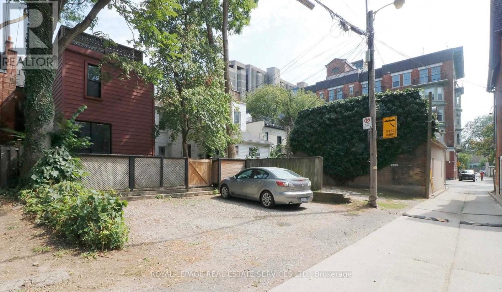 2 - 390 Huron Street, Toronto, Ontario M5S 2G6 - Photo 10 - C13879040