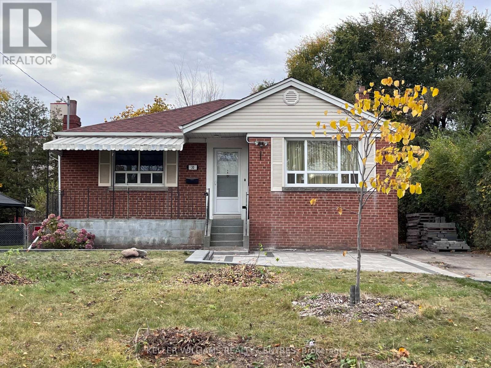 LOWER - 30 GLEN EVEREST ROAD, toronto (birchcliffe-cliffside), Ontario