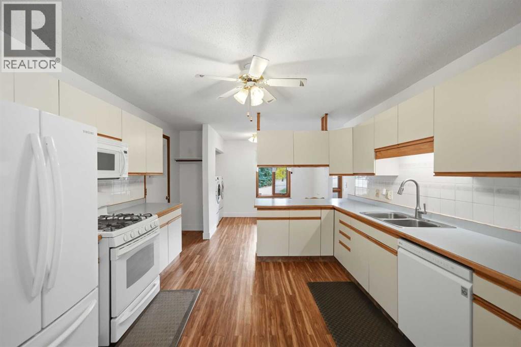 110, 28342 Township Road 384