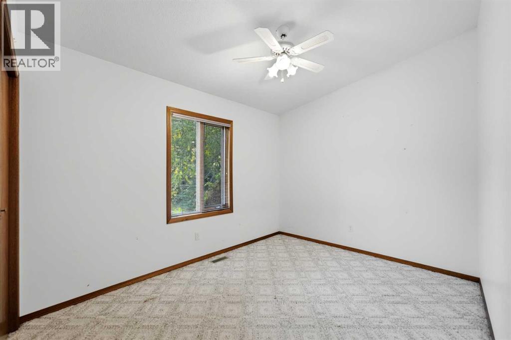 110, 28342 Township Road 384