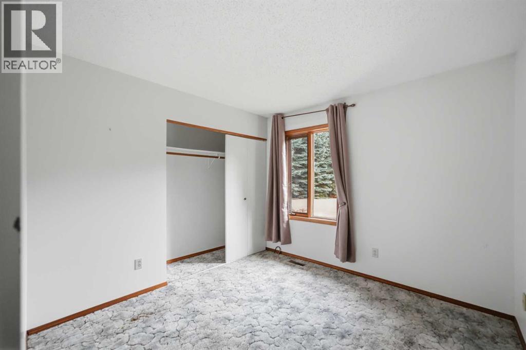110, 28342 Township Road 384