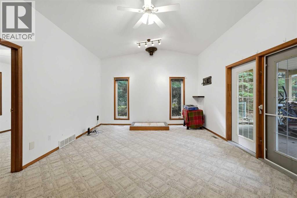 110, 28342 Township Road 384