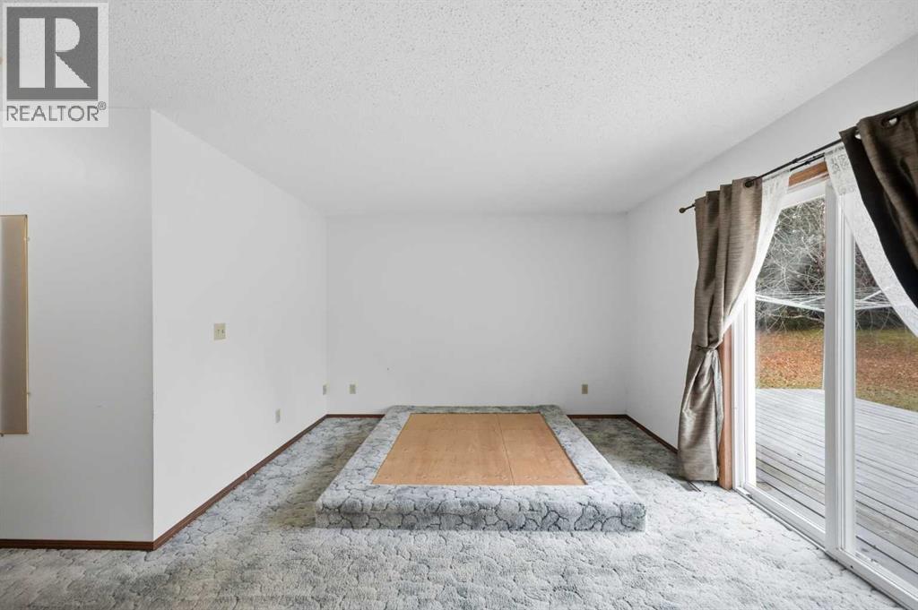 110, 28342 Township Road 384