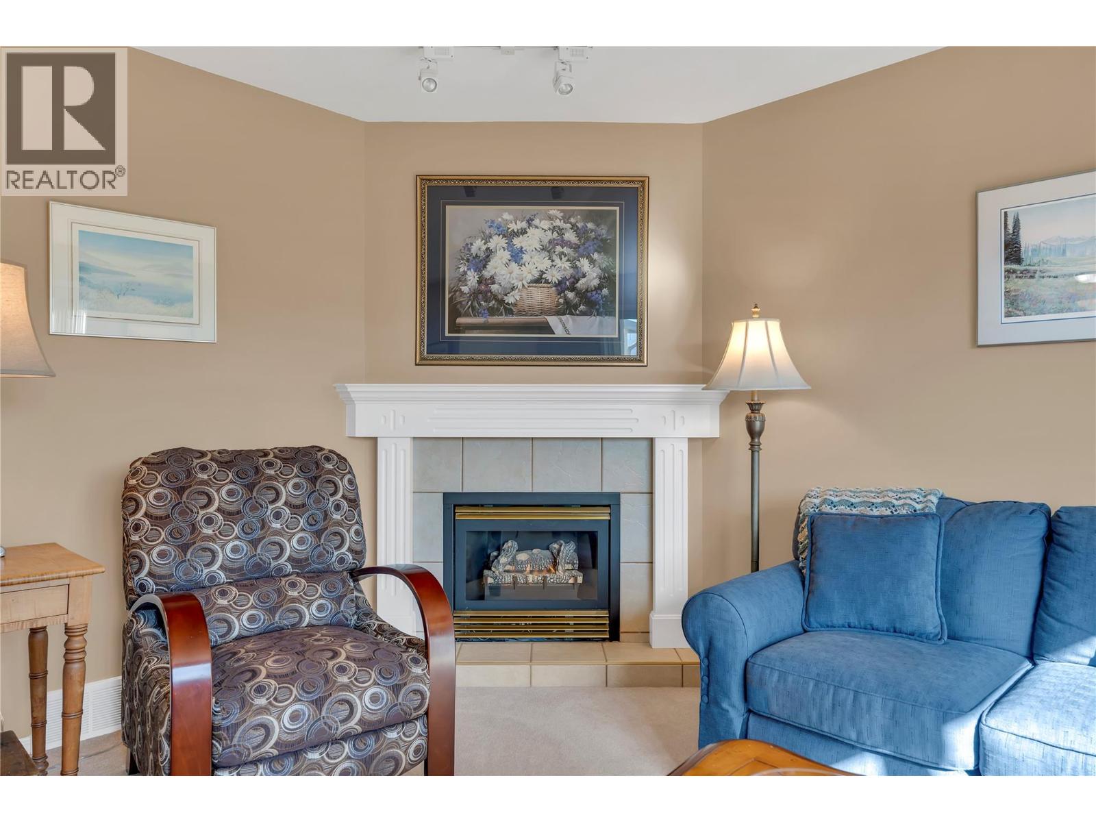 546 Redwing Drive