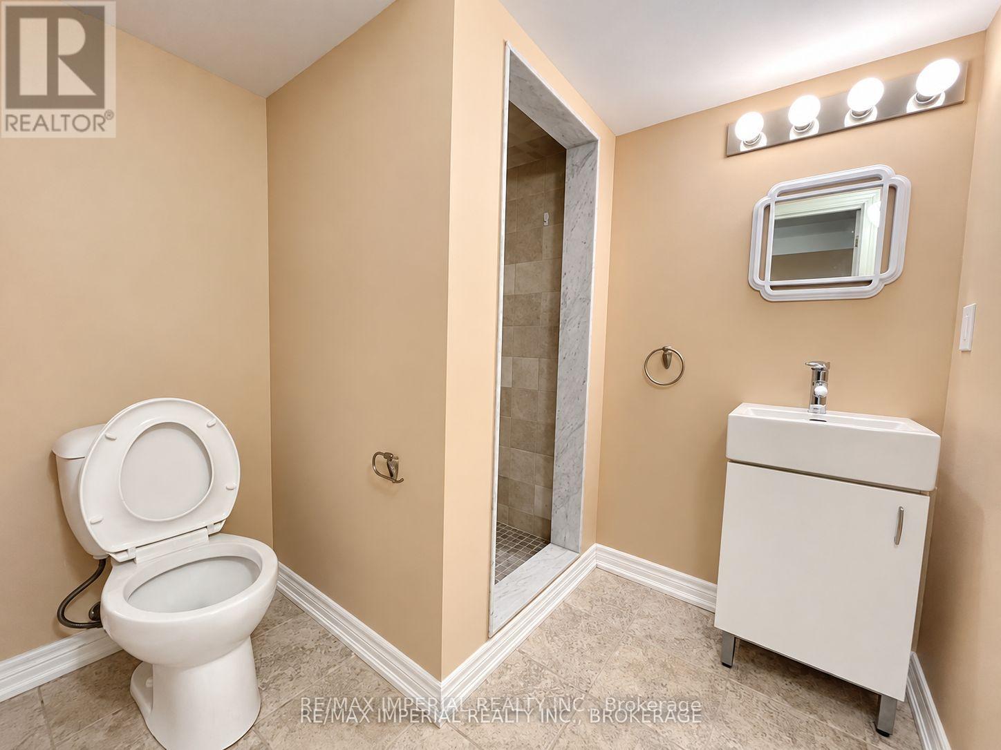 3 Vitlor Drive, Richmond Hill (Oak Ridges), Ontario  L4E 3W3 - Photo 30 - N13879060