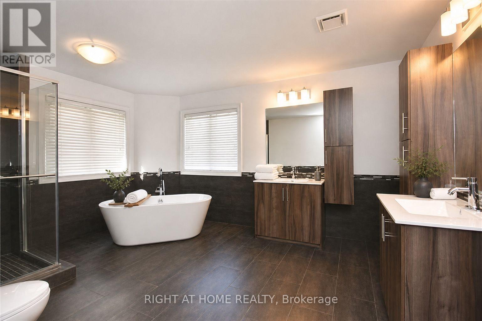 1466 Bayshire Drive, Oakville, Ontario  L6H 6E7 - Photo 15 - W13879070