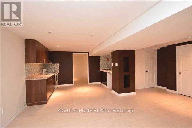 1466 Bayshire Drive, Oakville, Ontario  L6H 6E7 - Photo 24 - W13879070