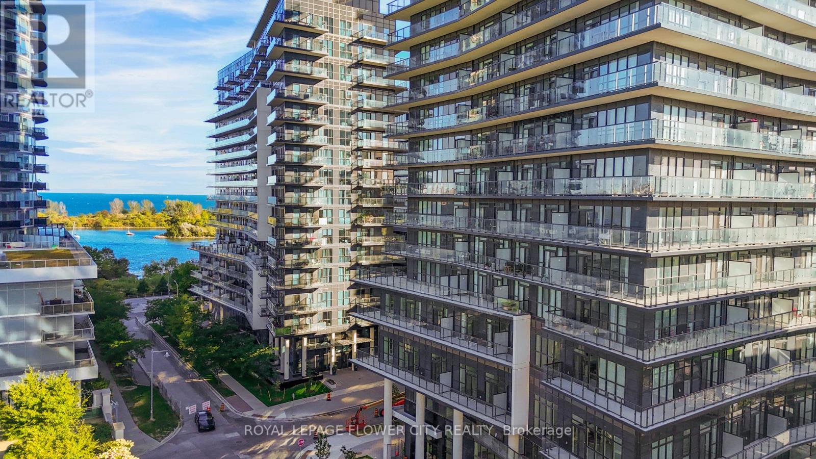Ph404 - 38 Annie Craig Drive, Toronto, Ontario  M8V 0G9 - Photo 6 - W13879092