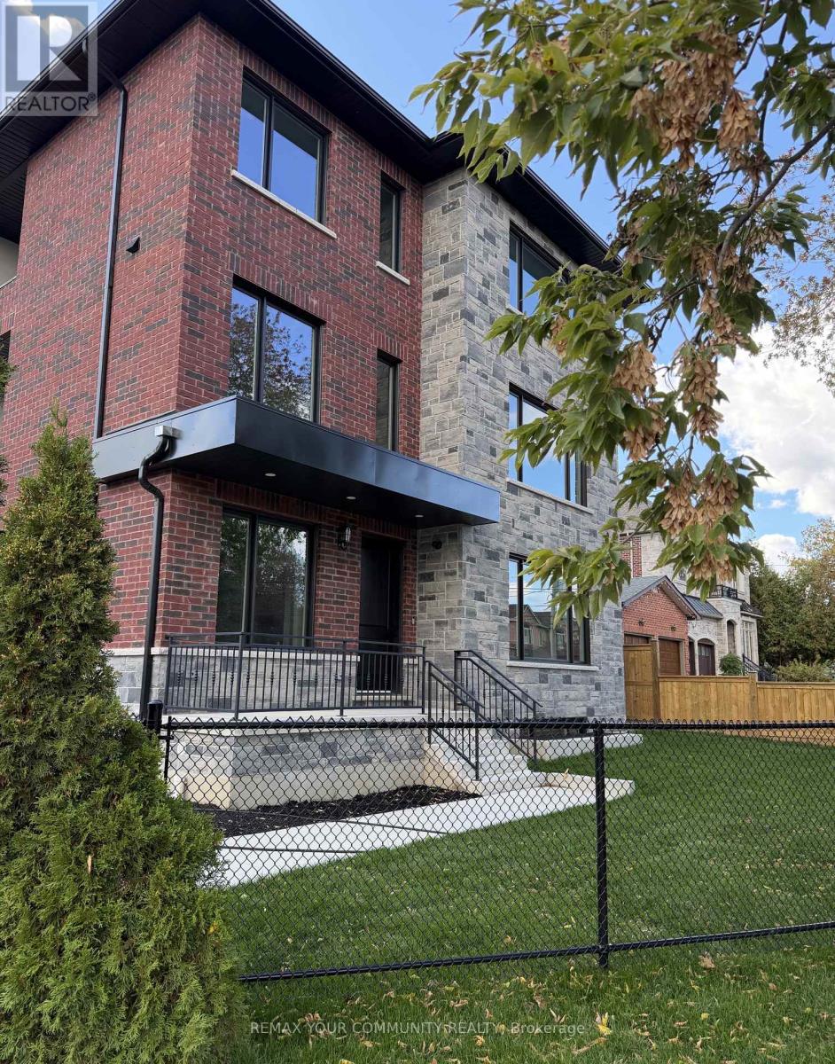3 - 25 OXFORD STREET, Richmond Hill, Ontario