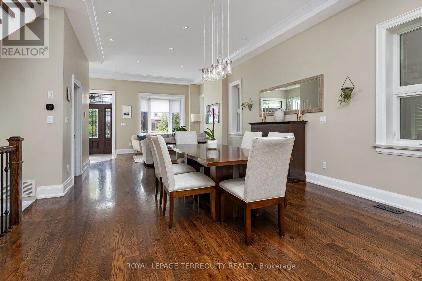 151 Brookside Avenue, Toronto, Ontario  M6S 4G8 - Photo 9 - W13849856