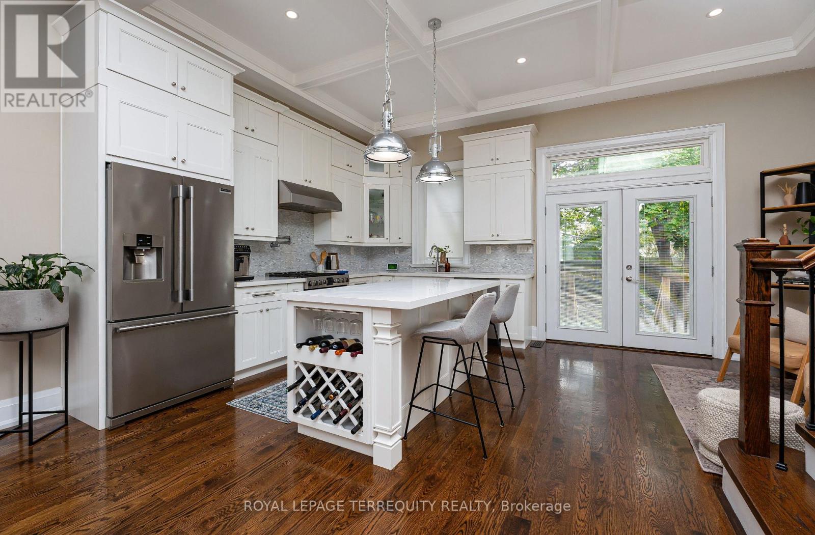 151 Brookside Avenue, Toronto, Ontario  M6S 4G8 - Photo 6 - W13849856