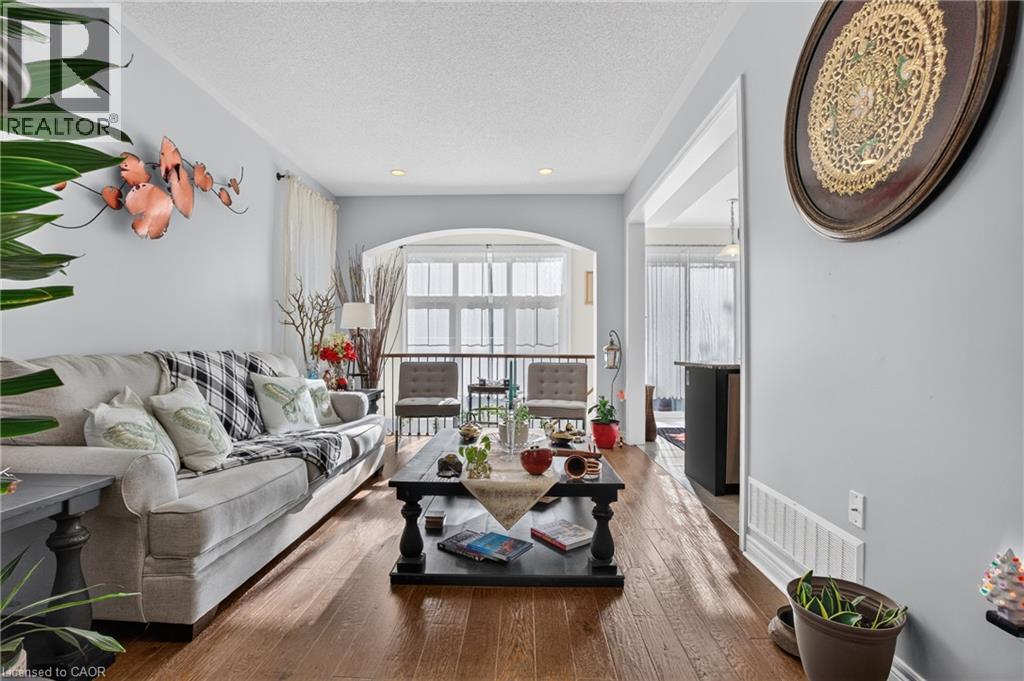 10 Maplerun Street, Caledon, Ontario  L7C 3P9 - Photo 13 - 40868911