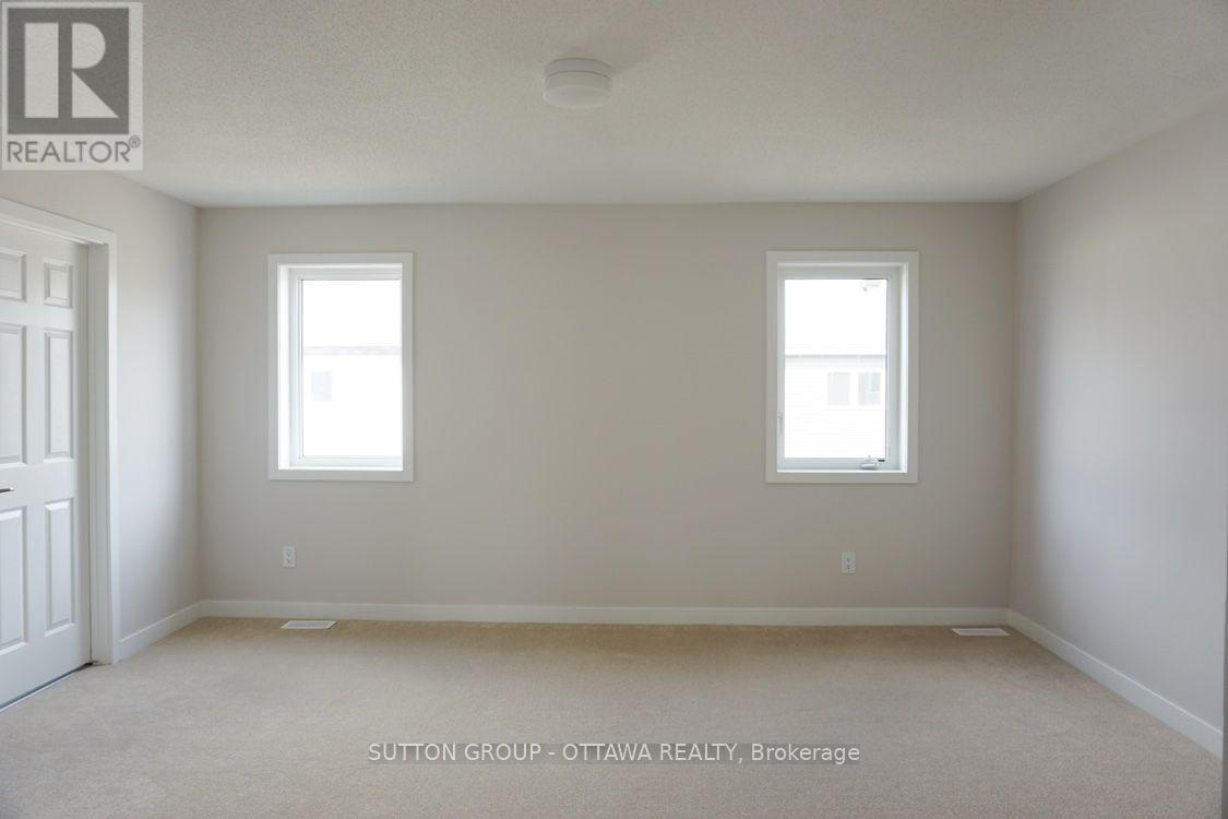 663 Allied Mews, Ottawa, Ontario K2S 1B9 - Photo 2 - X13879128
