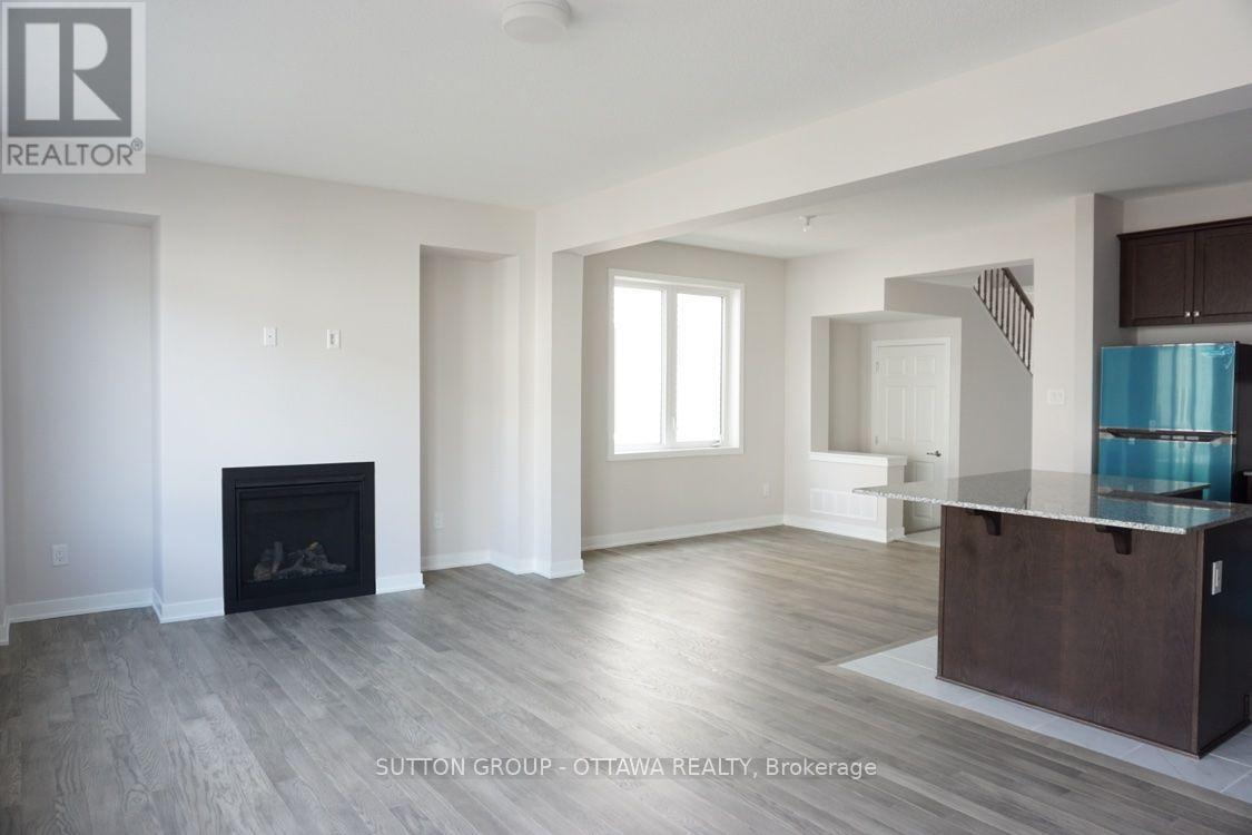 663 Allied Mews, Ottawa, Ontario K2S 1B9 - Photo 6 - X13879128