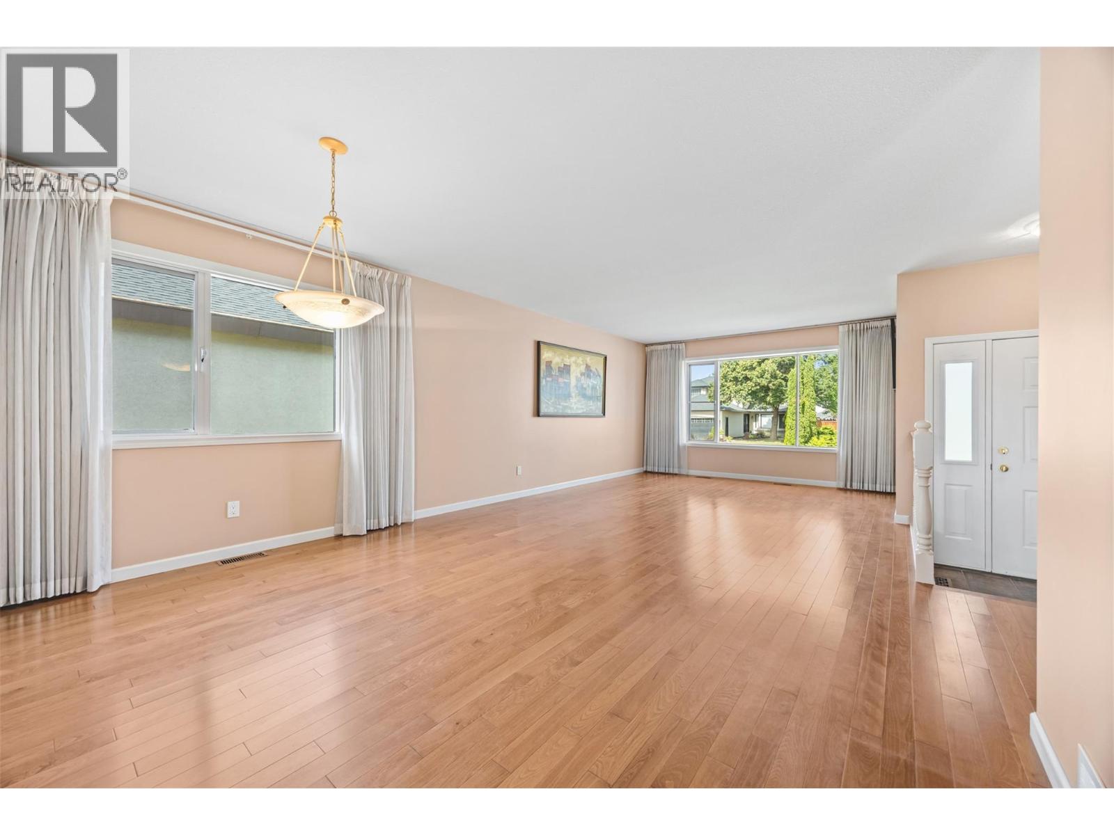 884 Mission Springs Crescent