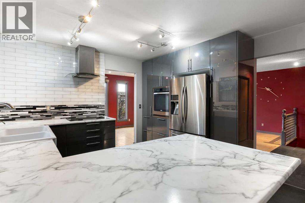 107 Bermuda Close Nw, Calgary, Alberta  T3K 1G4 - Photo 13 - A2347471