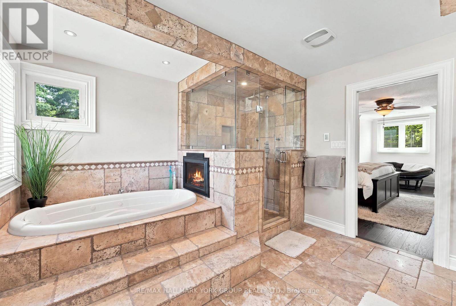 111 Whispering Pine Trail, Aurora (Hills Of St Andrew), Ontario  L4G 4X8 - Photo 25 - N13879132
