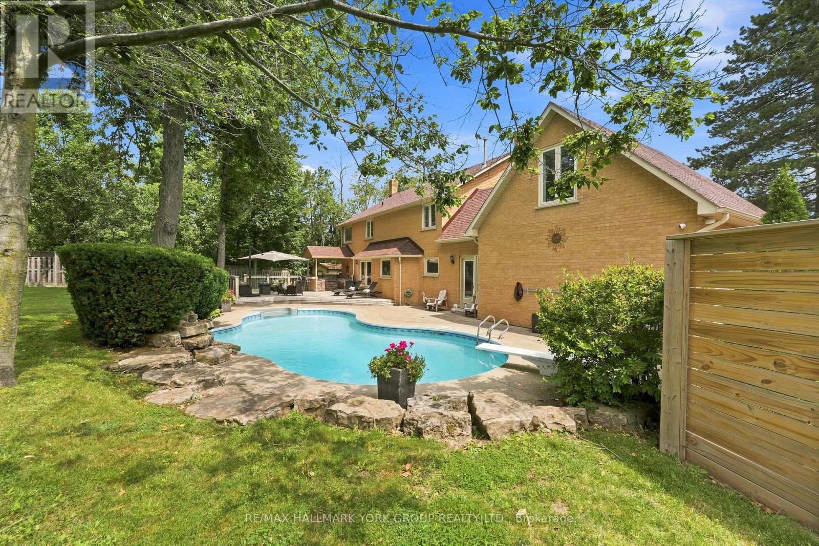 111 Whispering Pine Trail, Aurora (Hills Of St Andrew), Ontario  L4G 4X8 - Photo 43 - N13879132