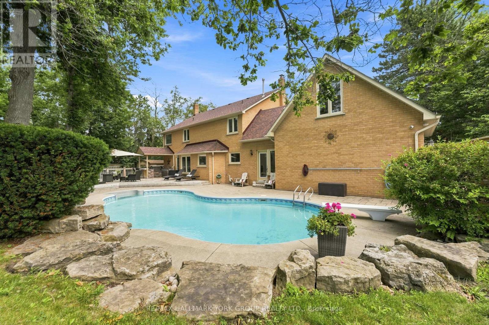 111 Whispering Pine Trail, Aurora (Hills Of St Andrew), Ontario  L4G 4X8 - Photo 44 - N13879132