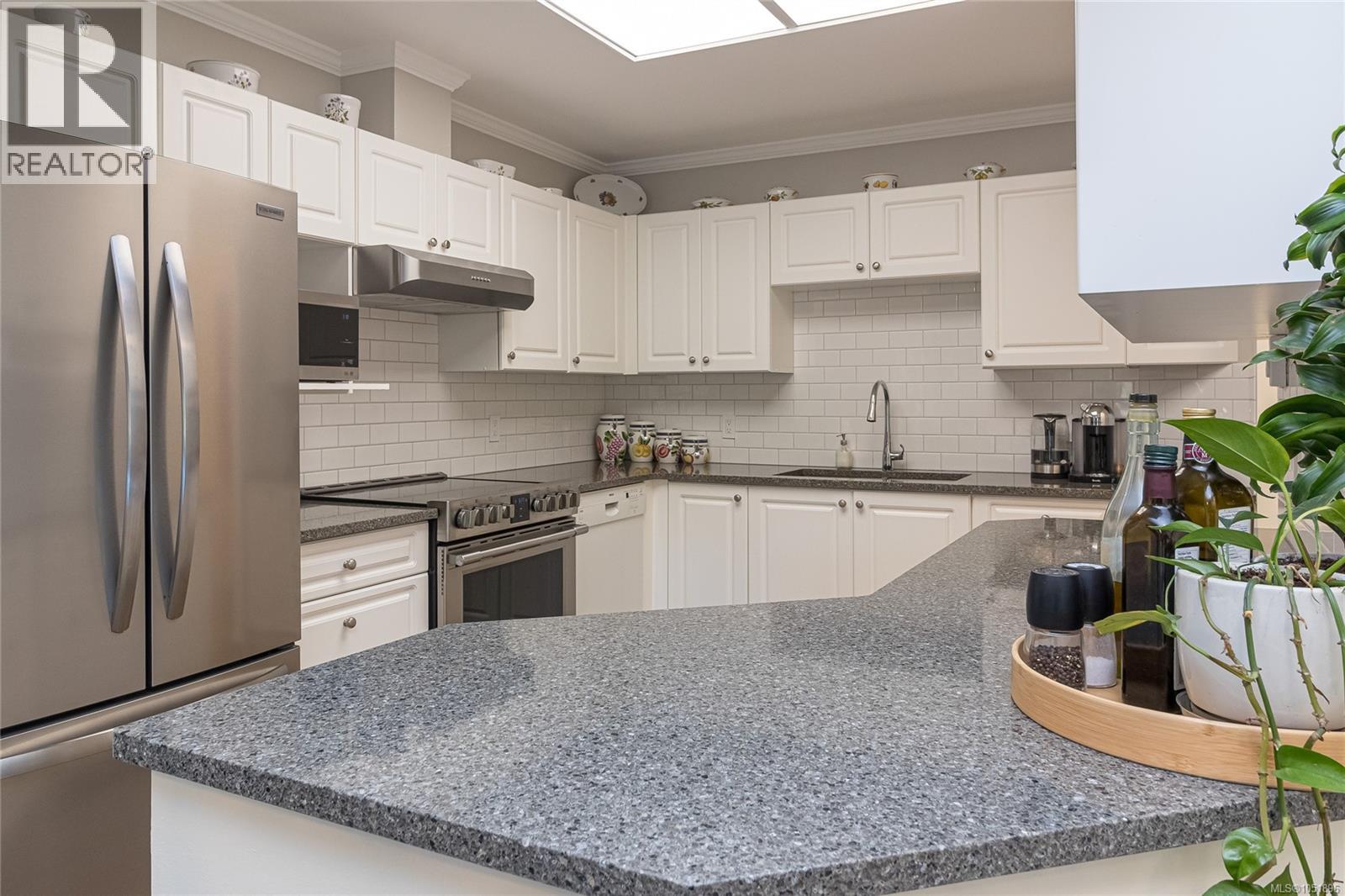 103 1 Buddy Rd