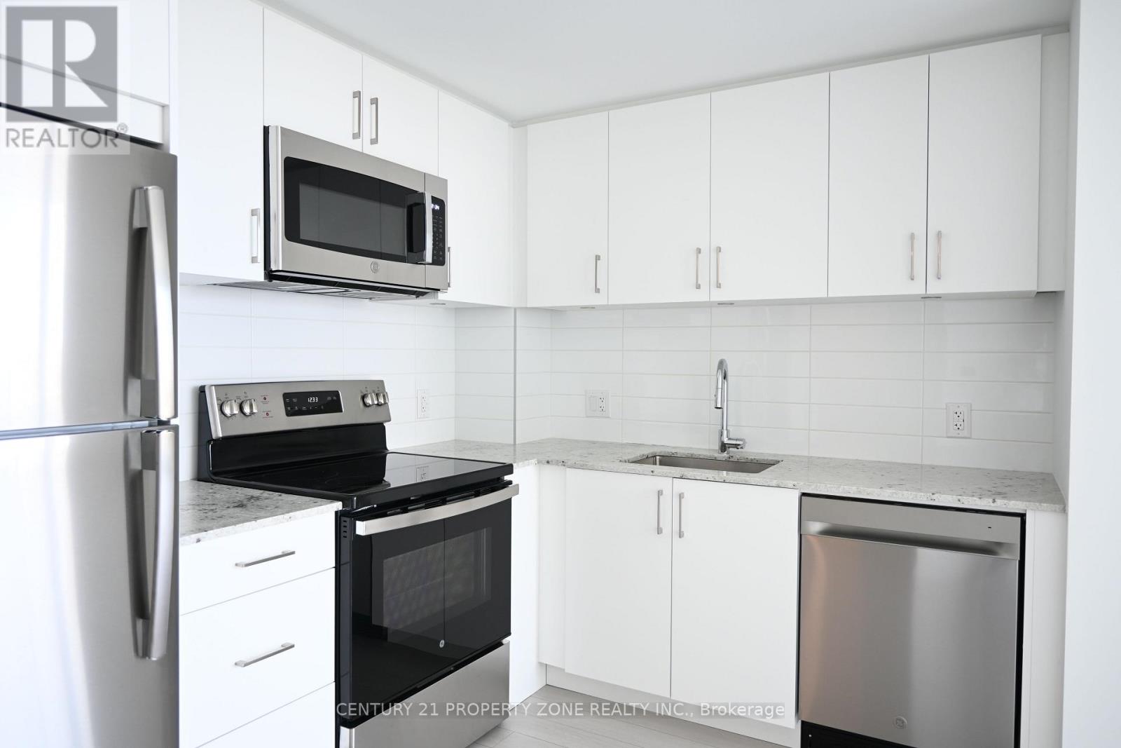 2702 - 4010 Eglinton Avenue W, Toronto, Ontario  M9A 4M2 - Photo 5 - W13879096
