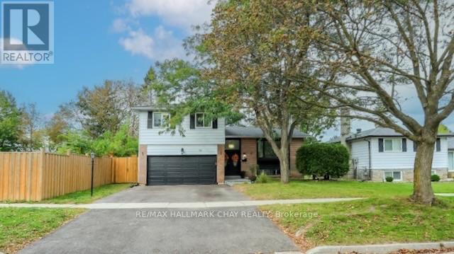 56 BRIAR ROAD, Barrie, Ontario