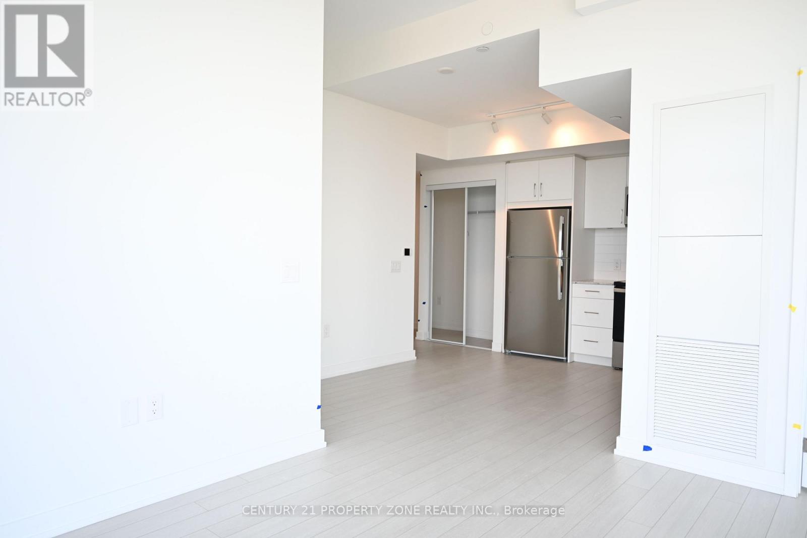2702 - 4010 Eglinton Avenue W, Toronto, Ontario  M9A 4M2 - Photo 12 - W13879096