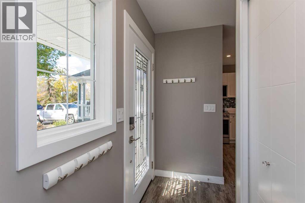 116 Marina Bay Court, Sylvan Lake, Alberta  T4S 1E9 - Photo 8 - A2348229