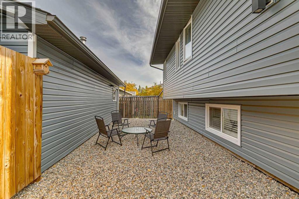 355 Woodbine Boulevard SW