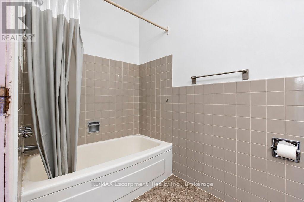 303 - 830 Robinson Street, Burlington (Brant), Ontario  L7R 2L5 - Photo 11 - W13879194