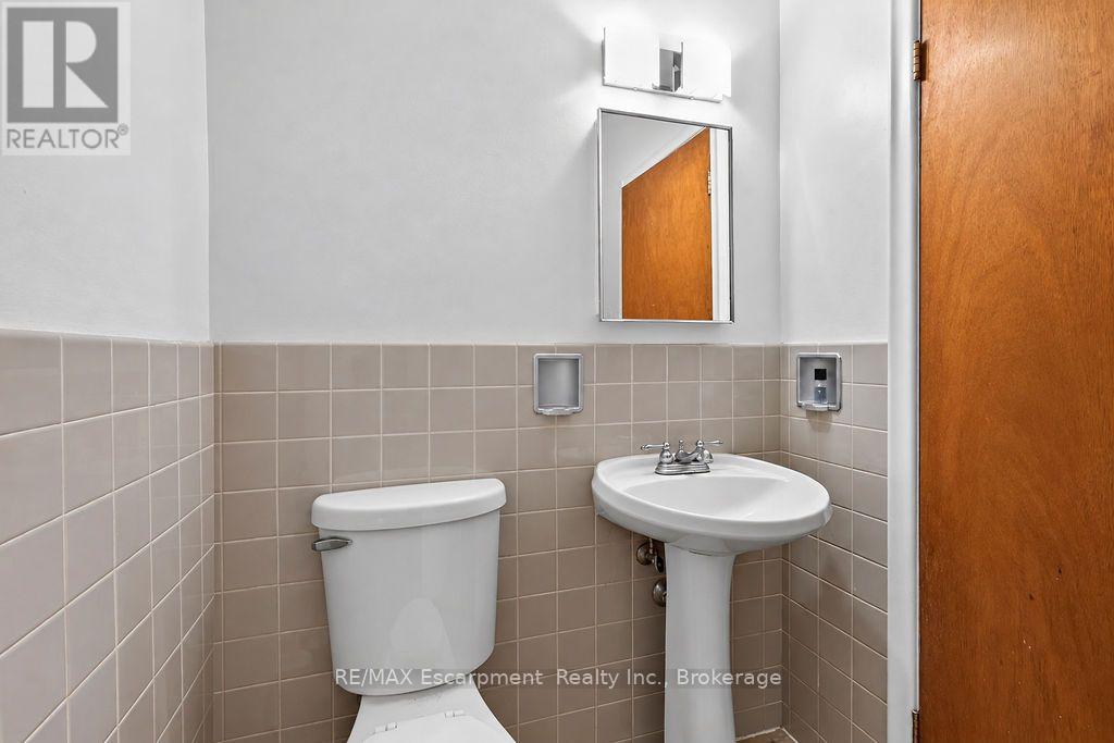 303 - 830 Robinson Street, Burlington (Brant), Ontario  L7R 2L5 - Photo 12 - W13879194
