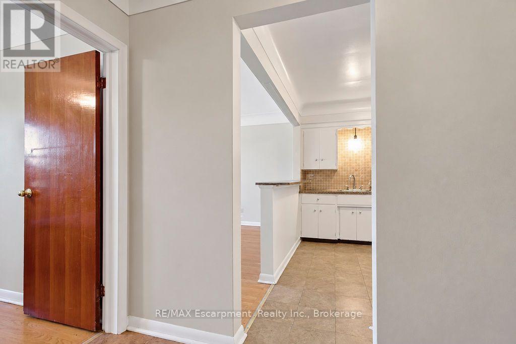 303 - 830 Robinson Street, Burlington (Brant), Ontario  L7R 2L5 - Photo 15 - W13879194
