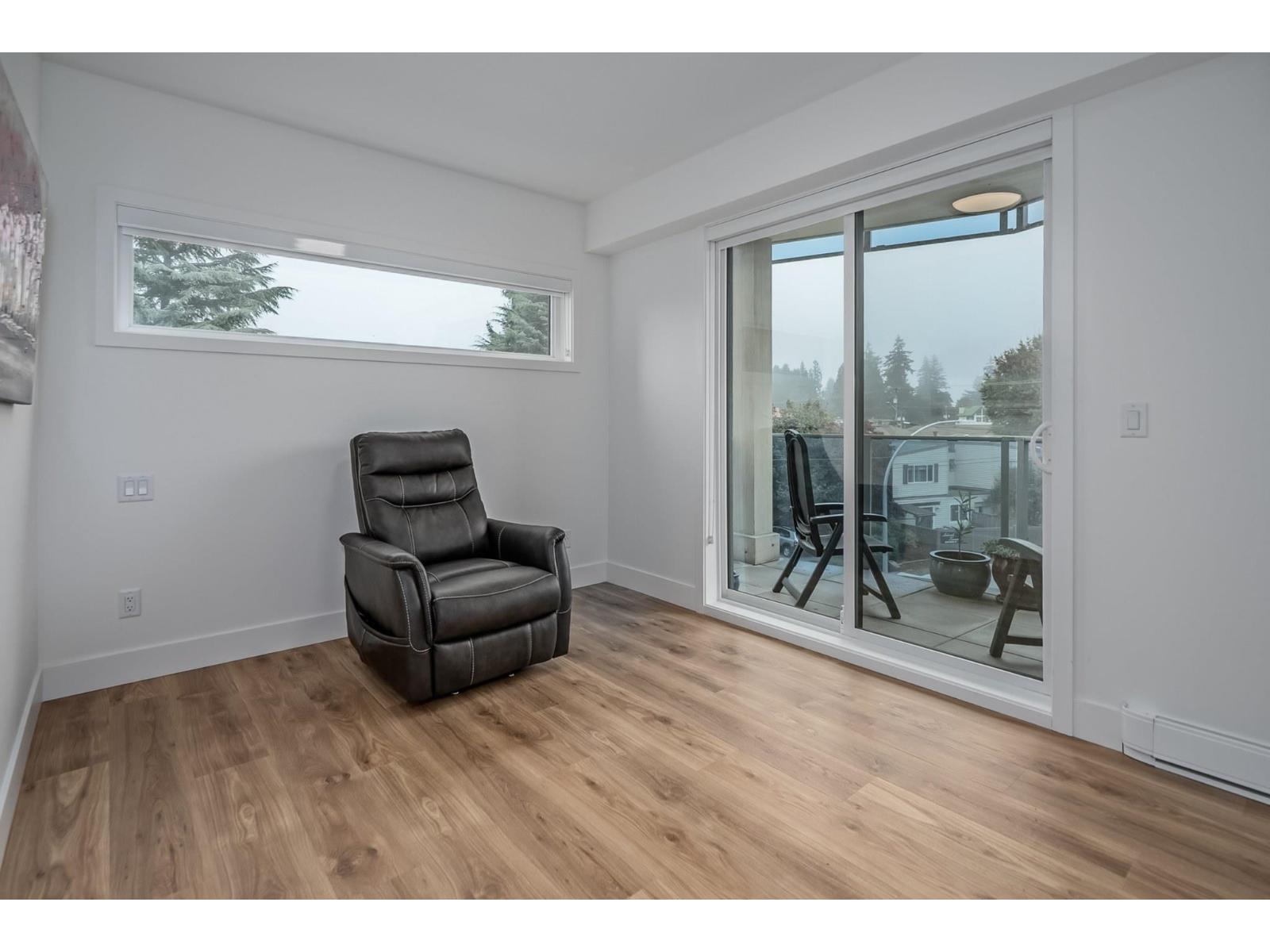 301 33160 PLAXTON CRESCENT