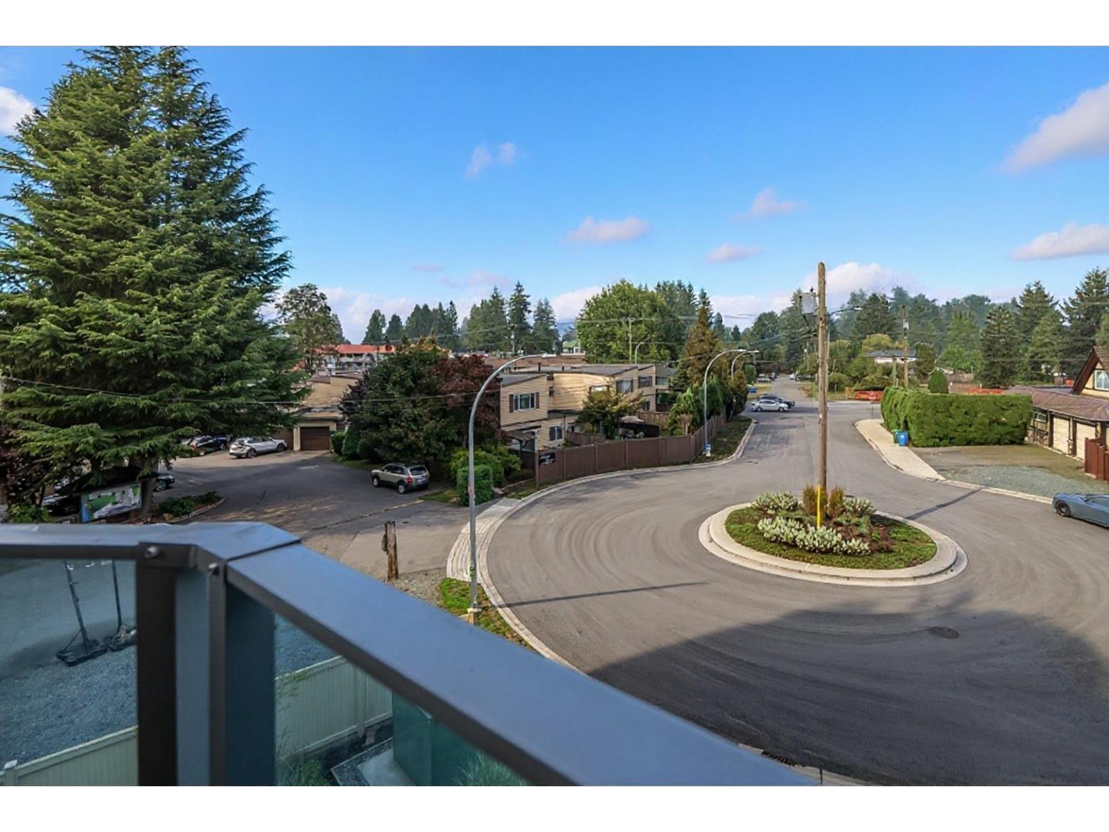 301 33160 PLAXTON CRESCENT