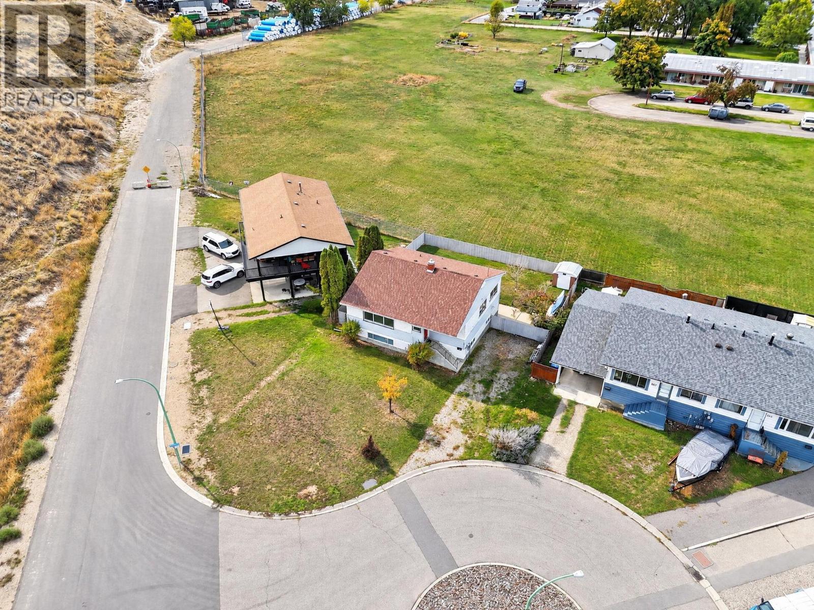 879 Trench Court
