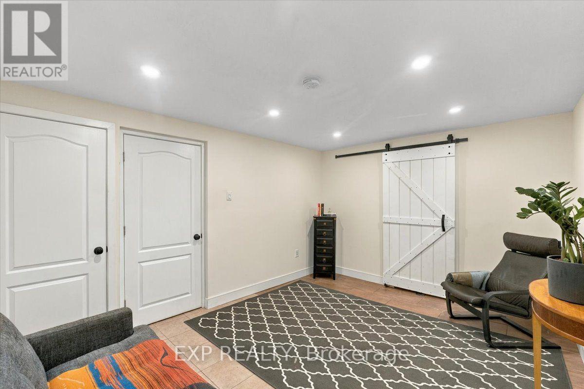 63 - 2145 Sherobee Road, Mississauga, Ontario  L5A 3G8 - Photo 11 - W13879168