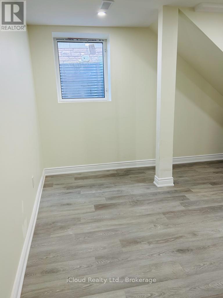 Basement Unit - 35 Brixham Lane, Brampton, Ontario  L7A 5K2 - Photo 4 - W13879176