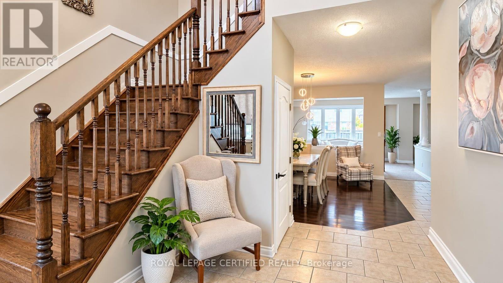115 Davinci Boulevard, Hamilton, Ontario  L9B 0C3 - Photo 3 - X13879164