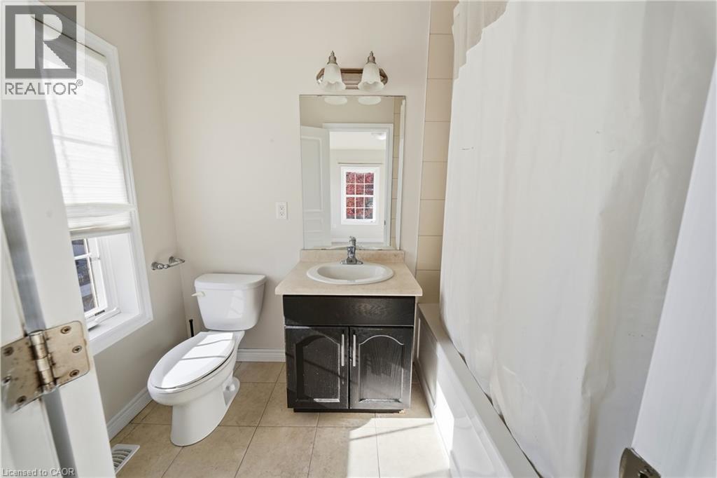 2 Whitehaven Lane, Kitchener, Ontario  N2H 0B3 - Photo 31 - 40866607