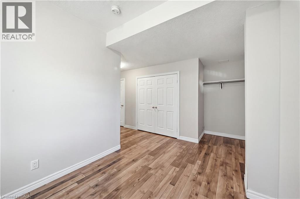 2 Whitehaven Lane, Kitchener, Ontario  N2H 0B3 - Photo 6 - 40866607