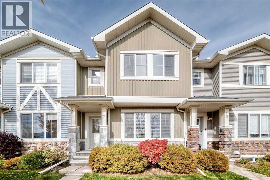 17 Kings Heights Dr  SE