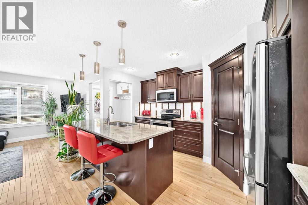 17 Kings Heights Dr  SE