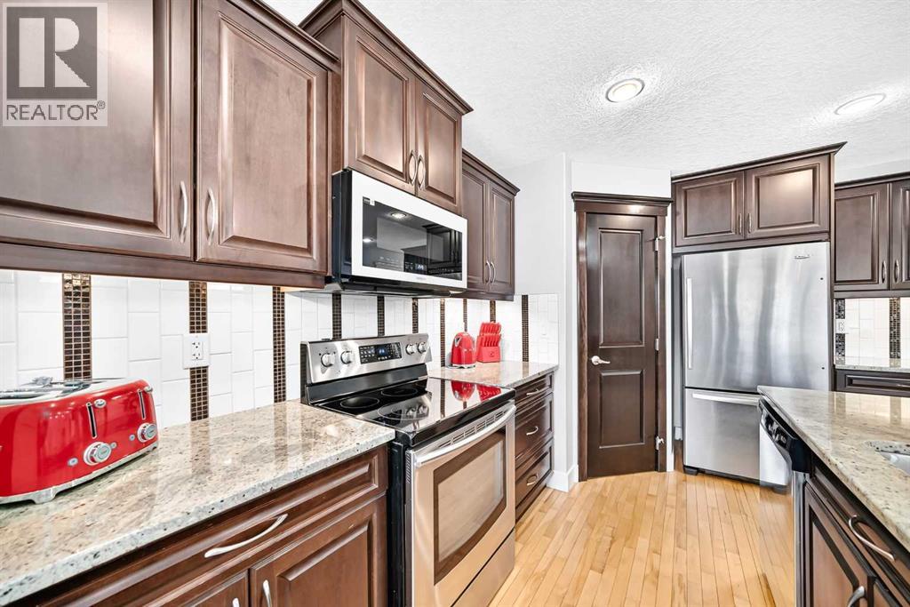17 Kings Heights Dr  SE