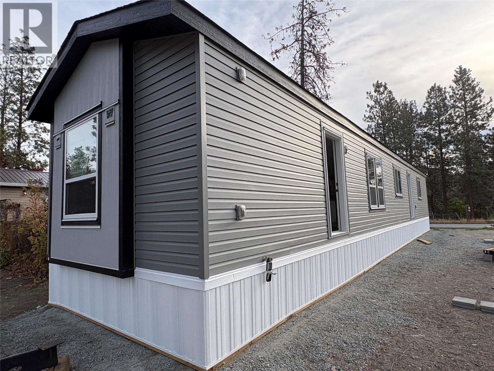 1999 HWY 97S. 1999 Highway 97S Unit# 145A Lot# 145A, Westbank, British Columbia