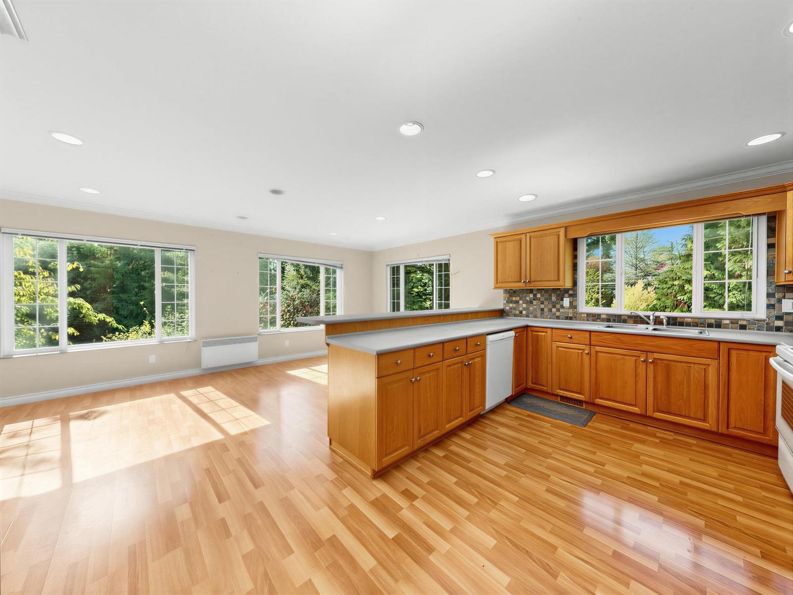 2244 171 Street, Surrey, British Columbia  V3Z 9X6 - Photo 11 - R3172487