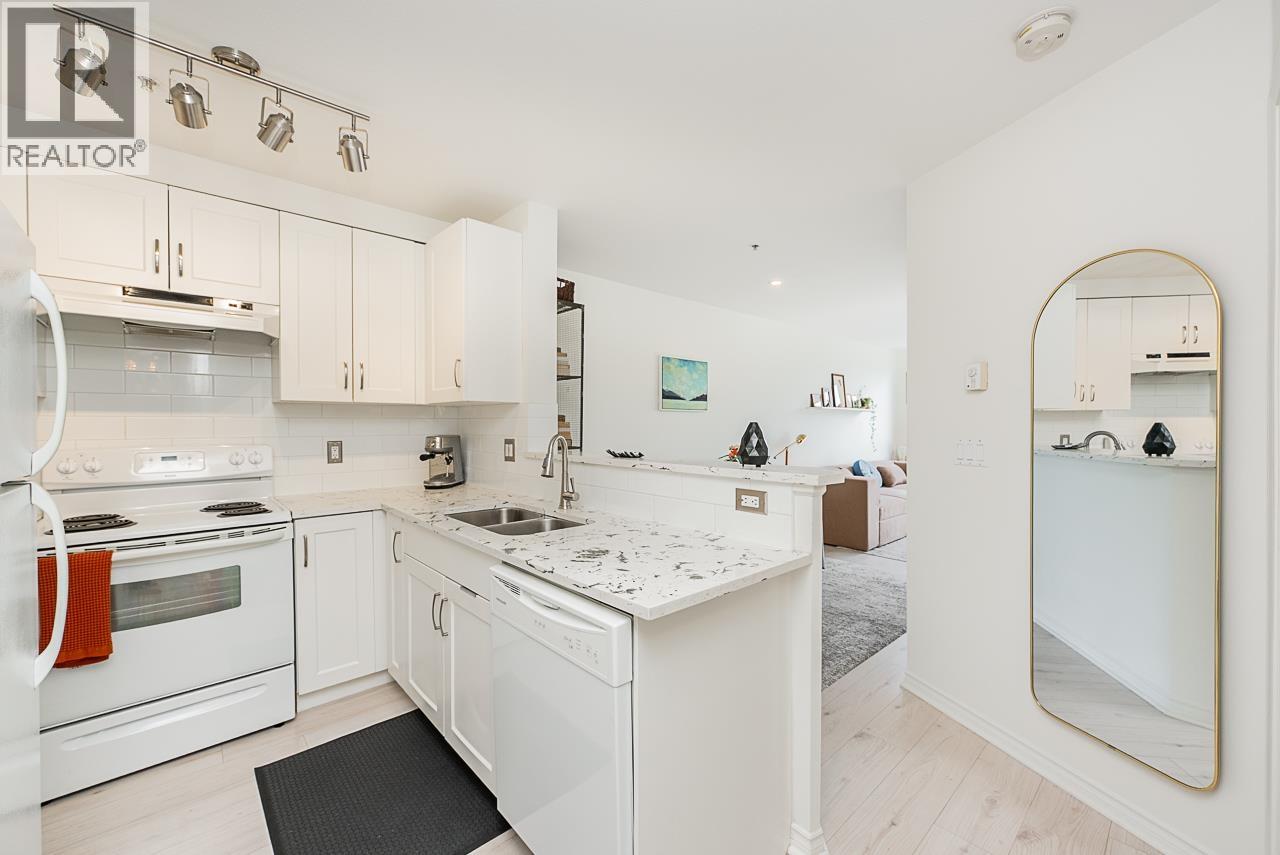 409 1688 E 4th Avenue, Vancouver, British Columbia V5N 1J8 - Photo 8 - R3171106