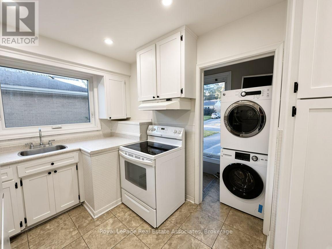 Upper - 10 Elizabeth Street, Halton Hills, Ontario  L7G 3K2 - Photo 5 - W13879188