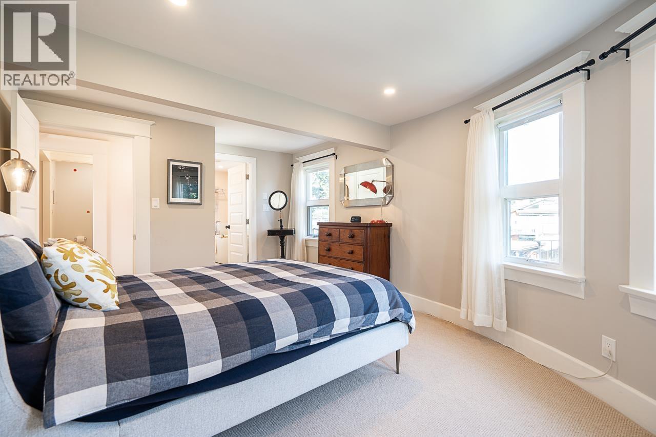 416 W 6TH STREET