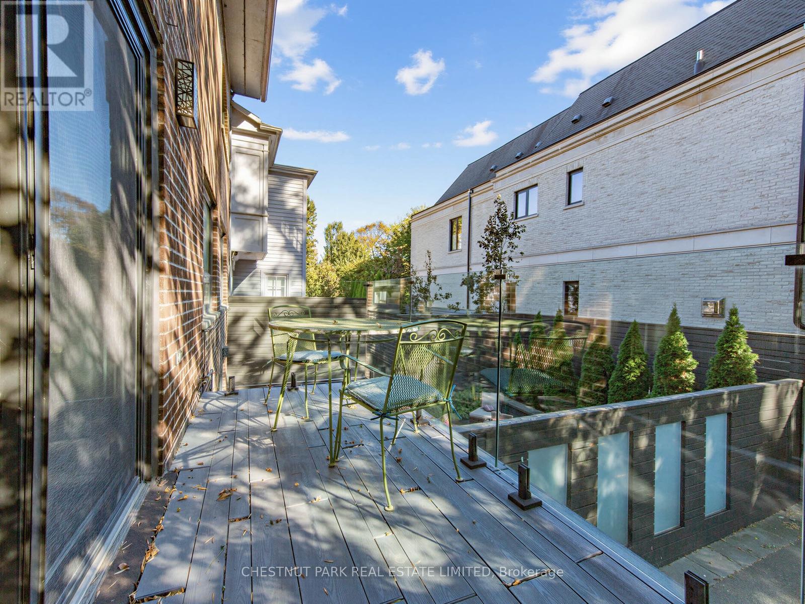 25 Clarendon Avenue, Toronto (Casa Loma), Ontario  M4V 1H8 - Photo 10 - C13879230